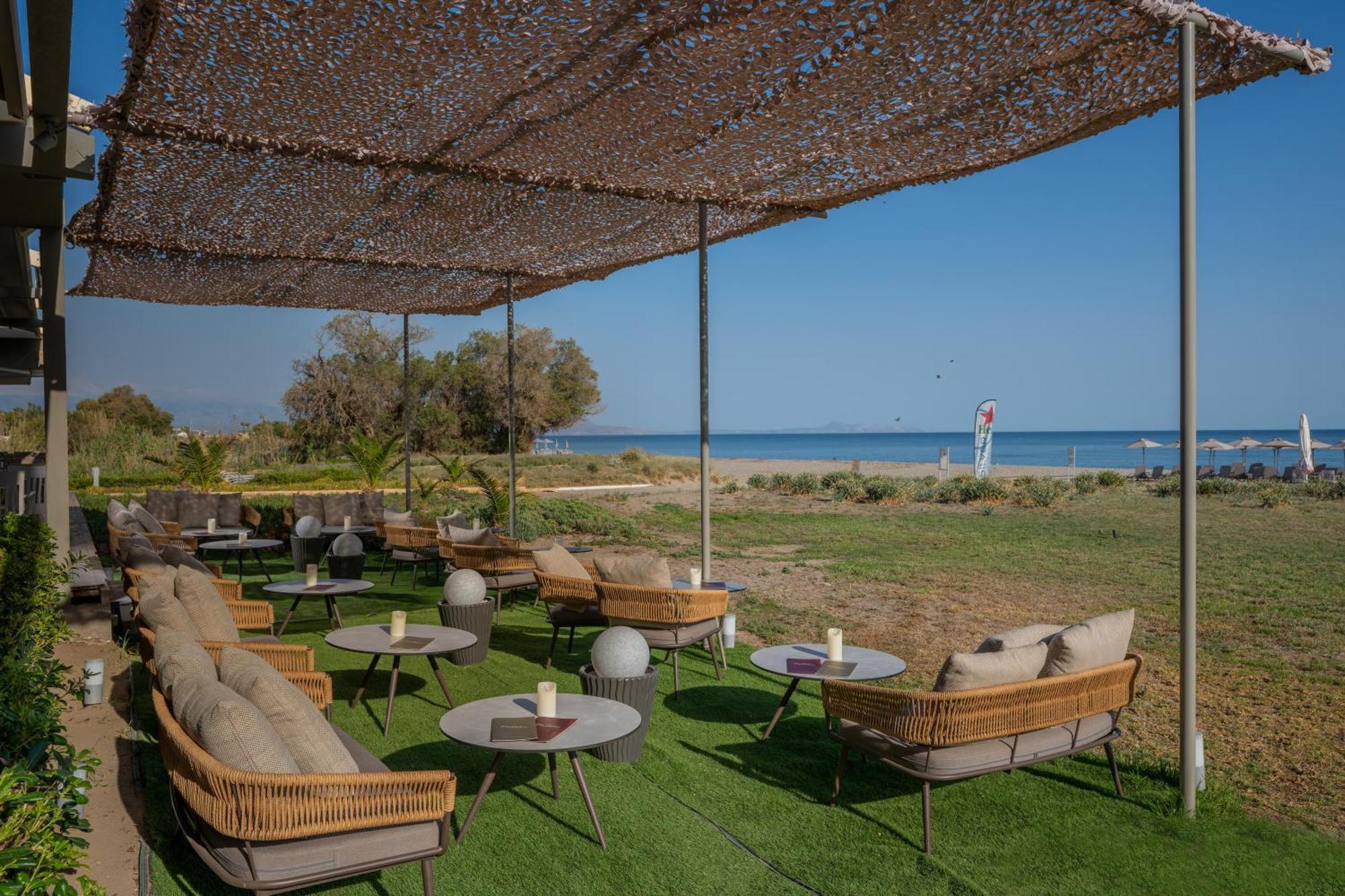 Marinos Beach Hotel พลาตาเนส ภายนอก รูปภาพ
