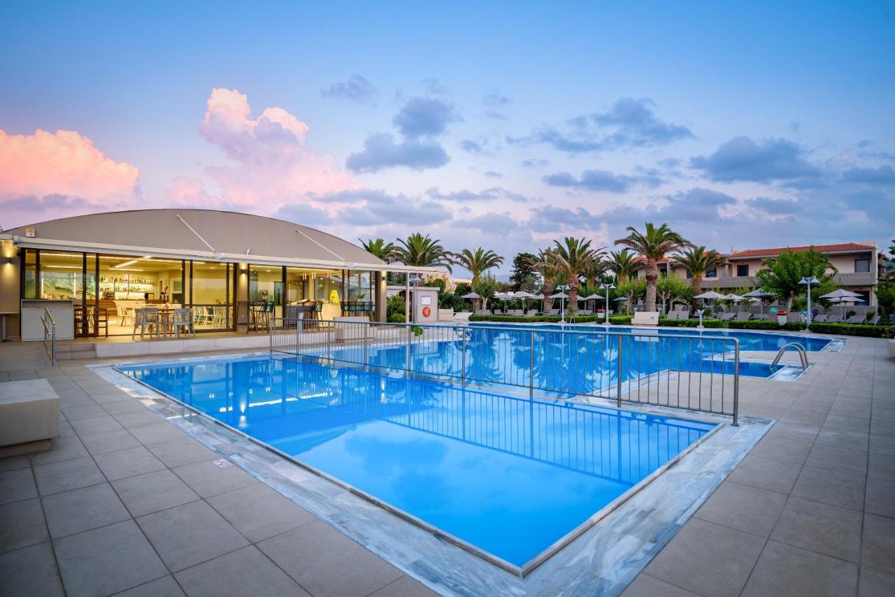 Marinos Beach Hotel พลาตาเนส ภายนอก รูปภาพ