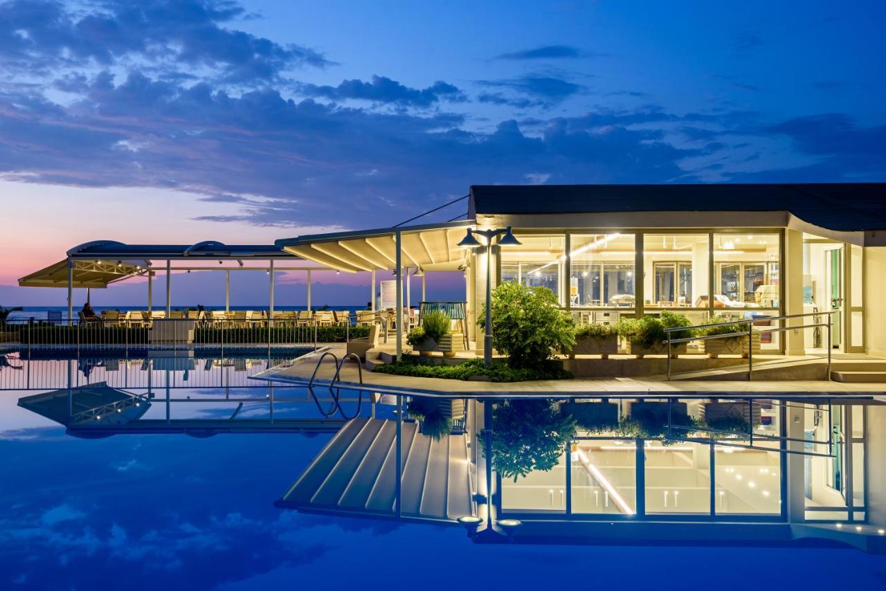 Marinos Beach Hotel พลาตาเนส ภายนอก รูปภาพ